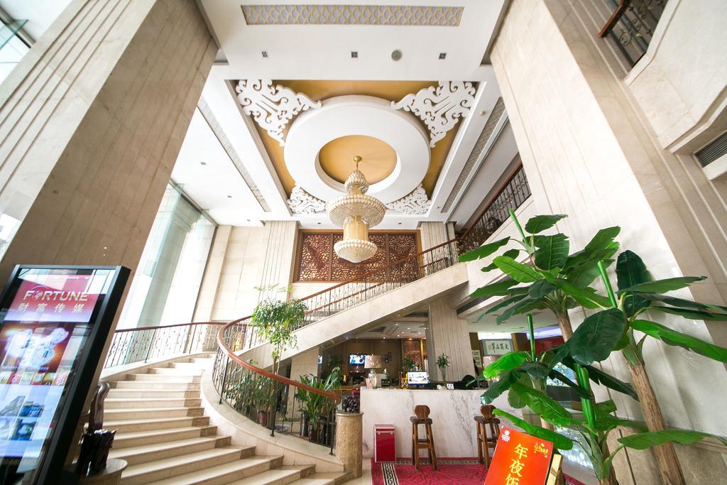 Jingzhou International Hotel Шицзячжуан Экстерьер фото