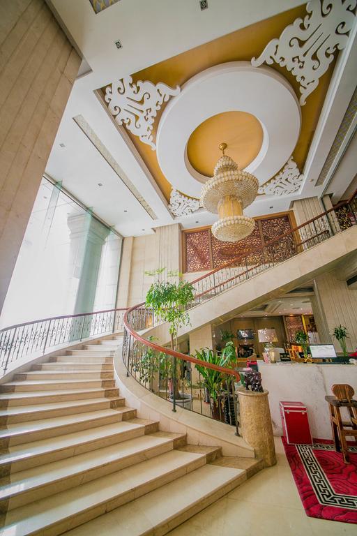 Jingzhou International Hotel Шицзячжуан Экстерьер фото