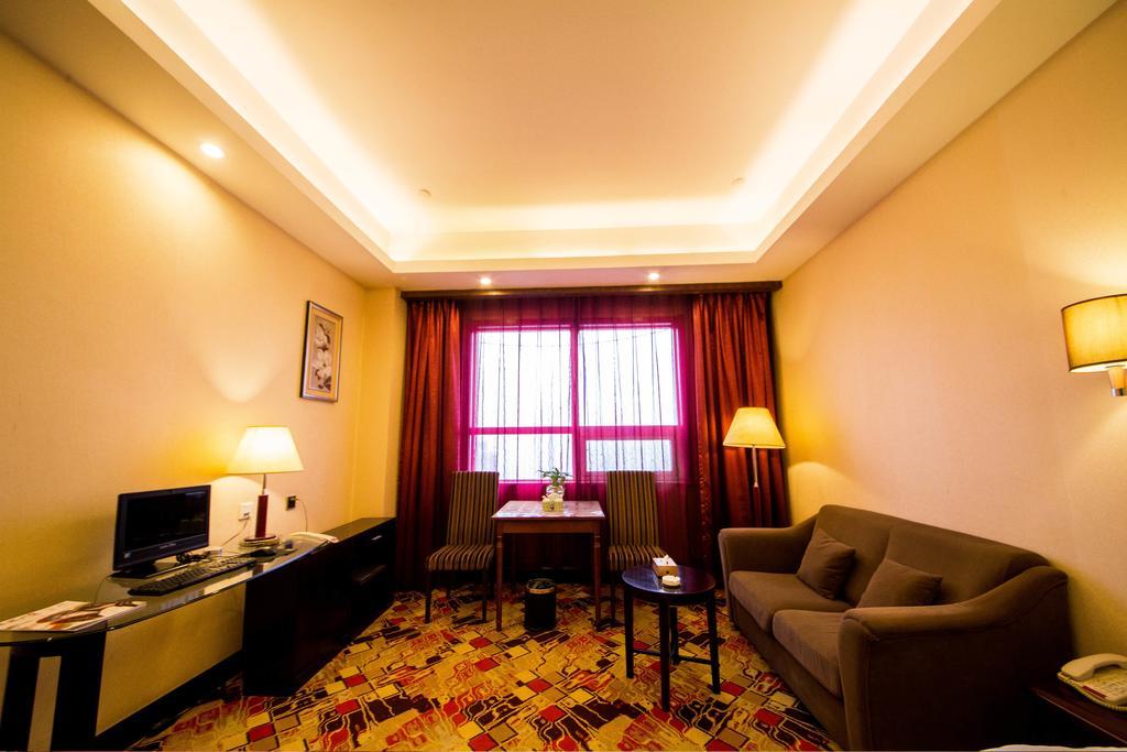 Jingzhou International Hotel Шицзячжуан Экстерьер фото