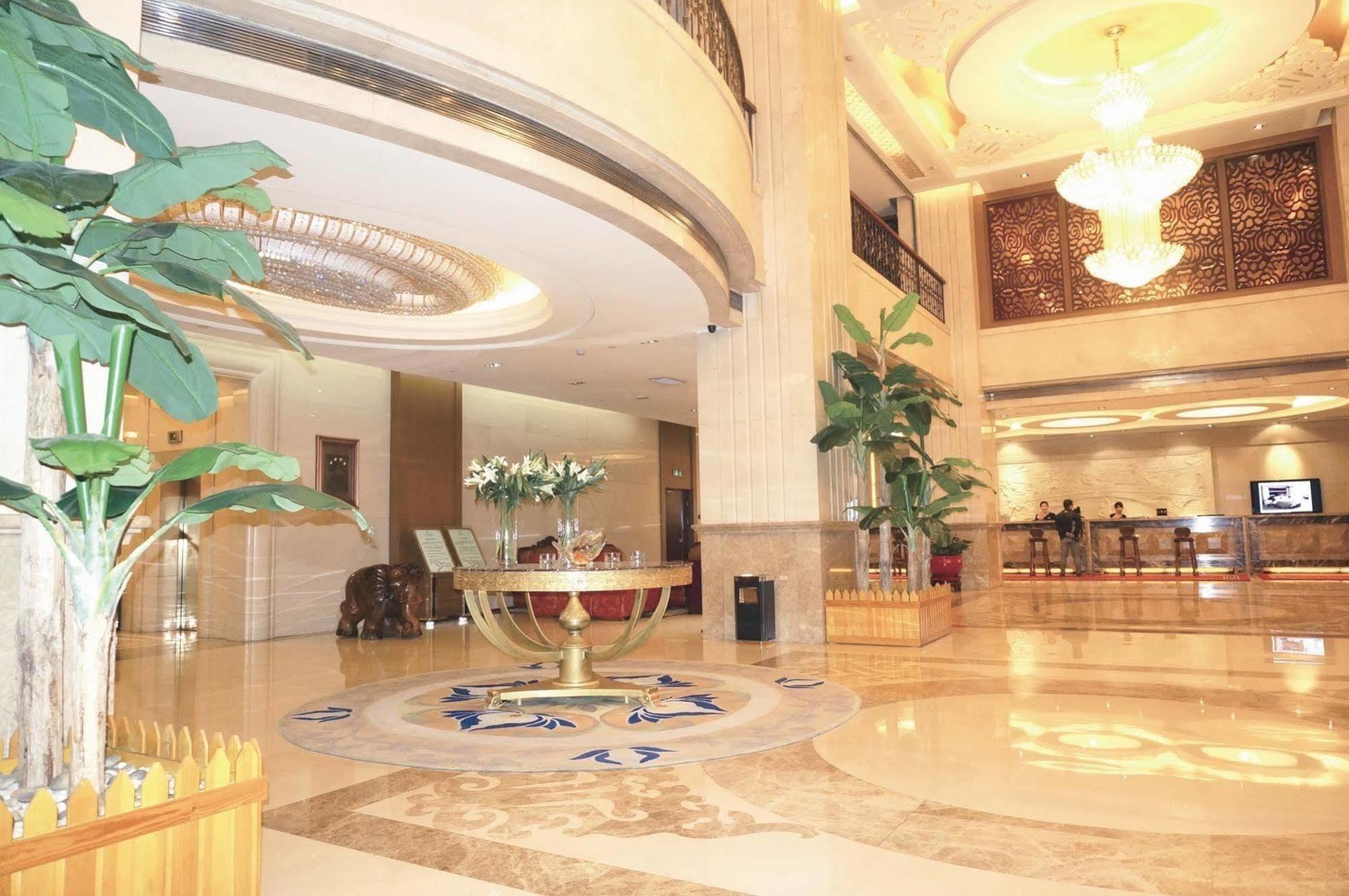 Jingzhou International Hotel Шицзячжуан Экстерьер фото