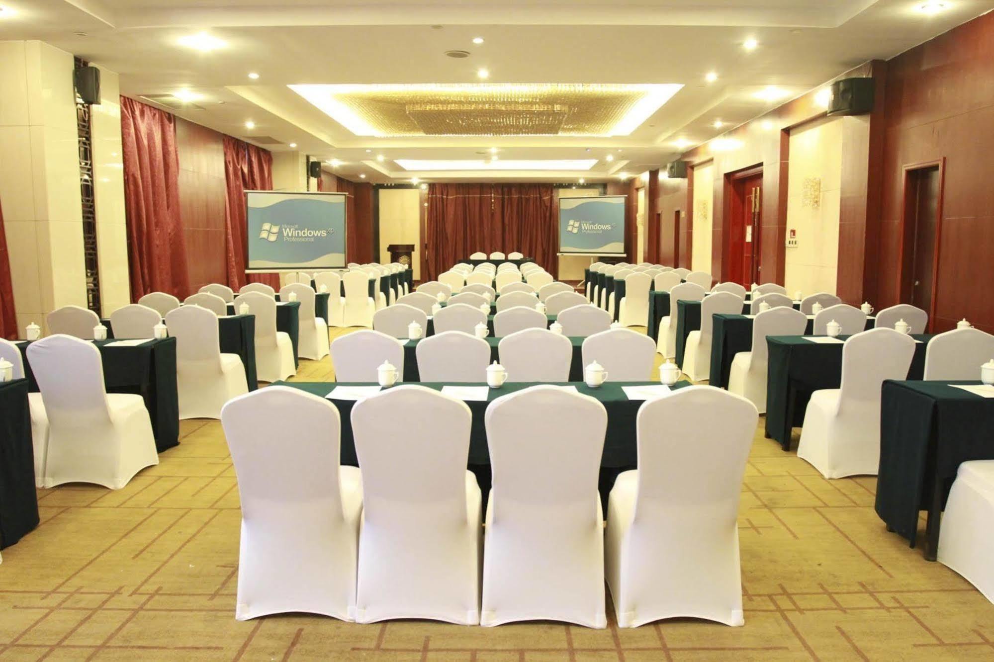Jingzhou International Hotel Шицзячжуан Экстерьер фото