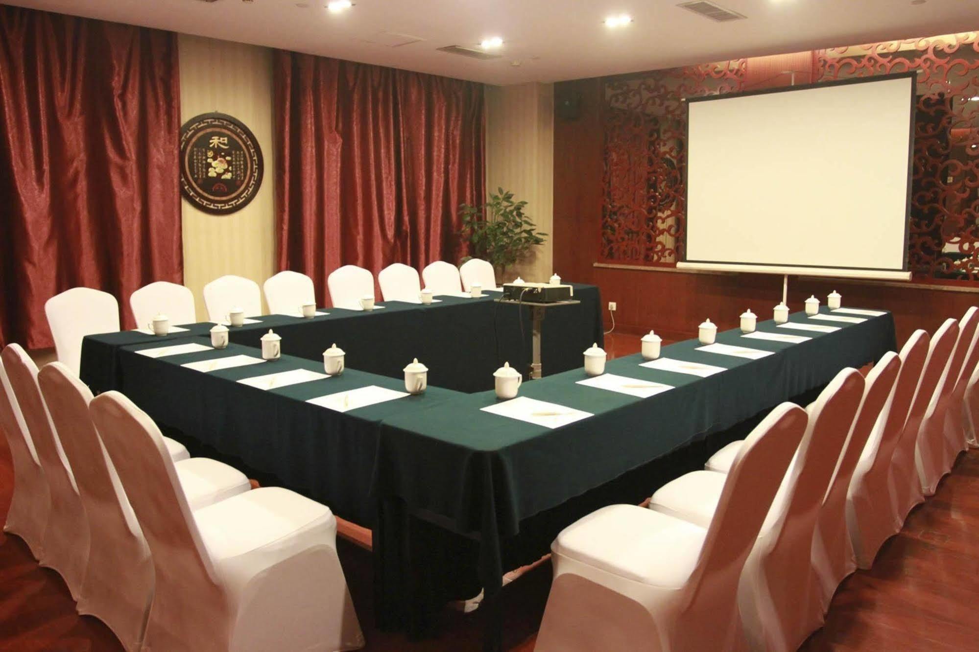 Jingzhou International Hotel Шицзячжуан Экстерьер фото